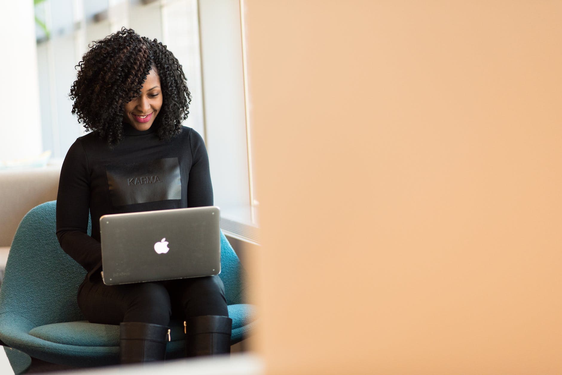 11 Remote Internships for High Schoolers in 2023 | A Guide for Ambitious Students